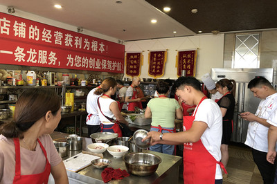 肥肠鱼技术培训去哪里好——独特风味与高超技艺的餐饮技术咨询指南